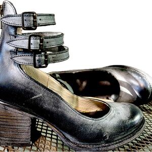 Freebird Randi black/gray size 7 leather shoes